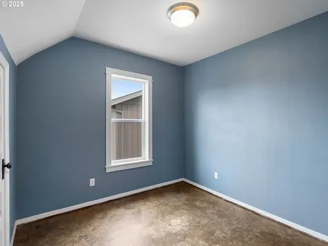 6119 SE 87th Avenue Portland OR 97266
