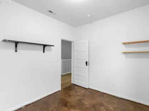 6119 SE 87th Avenue Portland OR 97266
