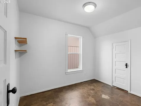 6119 SE 87th Avenue Portland OR 97266
