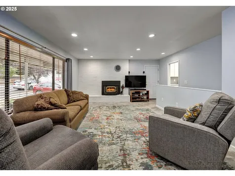 785 NW Battaglia Avenue Gresham OR 97030