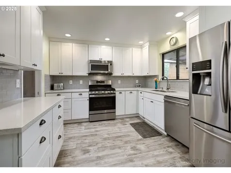 785 NW Battaglia Avenue Gresham OR 97030