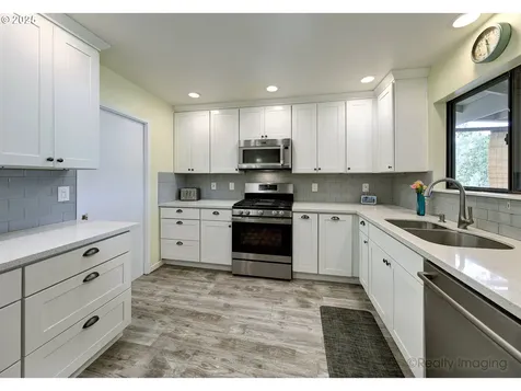 785 NW Battaglia Avenue Gresham OR 97030