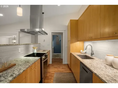 2755 SW Fairmount Boulevard Portland OR 97239