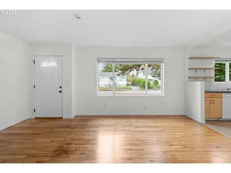 8030 SE Cora Street Portland OR 97206