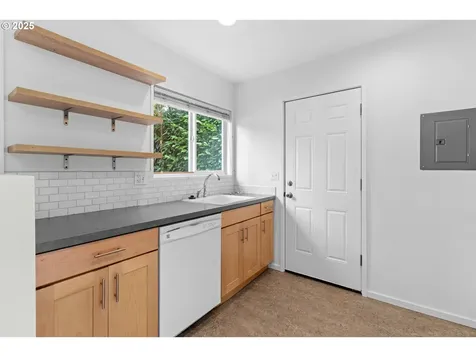 8030 SE Cora Street Portland OR 97206