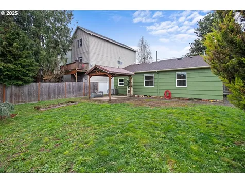 8030 SE Cora Street Portland OR 97206