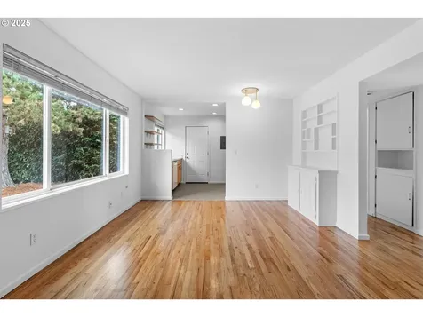 8030 SE Cora Street Portland OR 97206