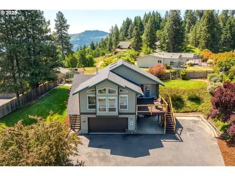 377 NW Spring Street White Salmon WA 98672