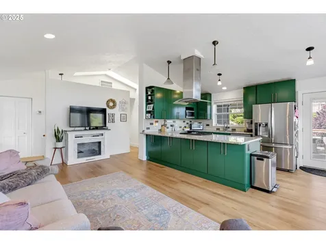 377 NW Spring Street White Salmon WA 98672