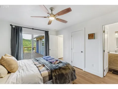 377 NW Spring Street White Salmon WA 98672