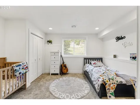 377 NW Spring Street White Salmon WA 98672