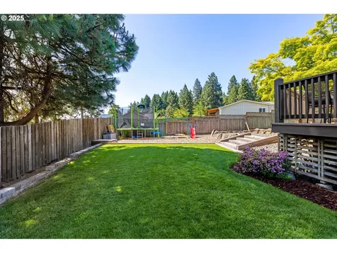 377 NW Spring Street White Salmon WA 98672