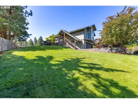 377 NW Spring Street White Salmon WA 98672