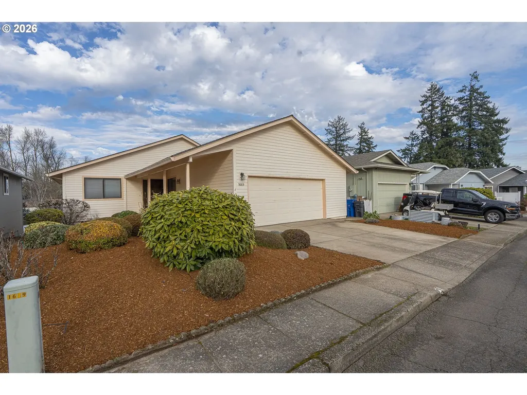 1669 Nut Tree Drive NW Salem OR 97304