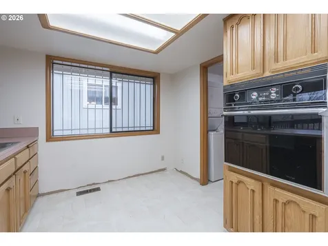 1669 Nut Tree Drive NW Salem OR 97304