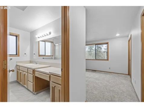 1669 Nut Tree Drive NW Salem OR 97304