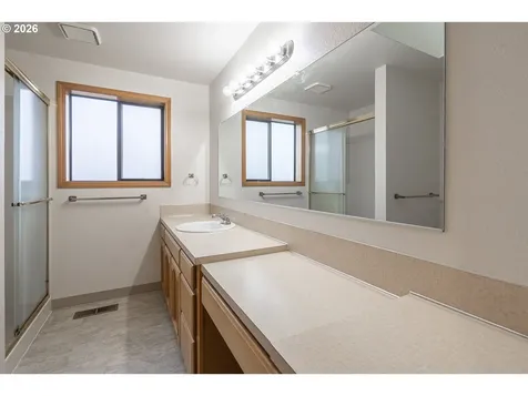 1669 Nut Tree Drive NW Salem OR 97304