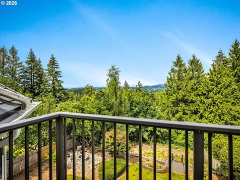 17765 Hillside Drive West Linn OR 97068