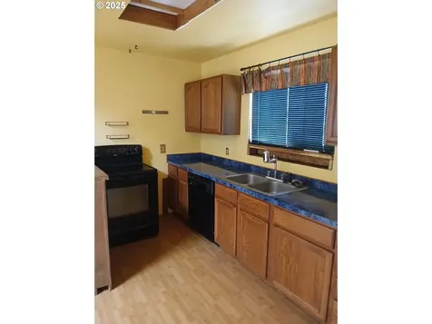 1053 Nopal Street Florence OR 97439
