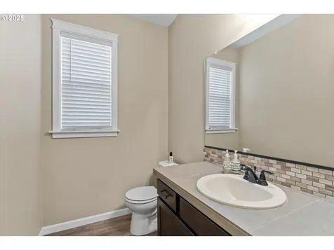 33943 SE Vine Street Scappoose OR 97056