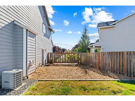33943 SE Vine Street Scappoose OR 97056