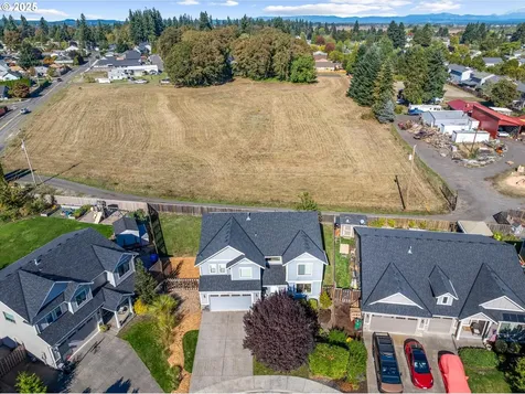 33943 SE Vine Street Scappoose OR 97056