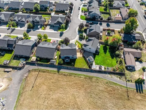 33943 SE Vine Street Scappoose OR 97056