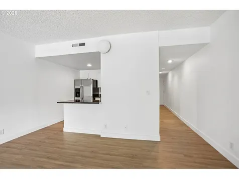 790 SE Webber Street Portland OR 97202