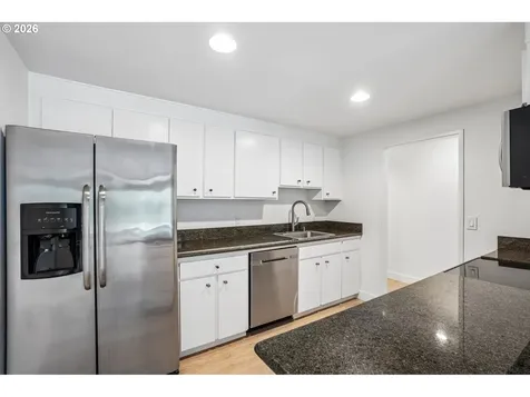 790 SE Webber Street Portland OR 97202