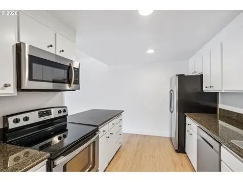 790 SE Webber Street Portland OR 97202