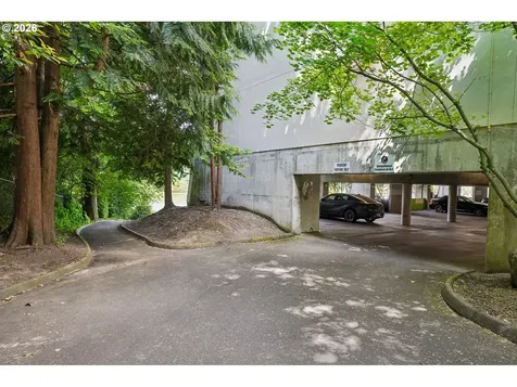 790 SE Webber Street Portland OR 97202