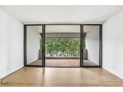 790 SE Webber Street Portland OR 97202