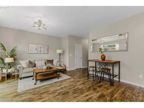 1305 NE 82nd Drive Vancouver WA 98665