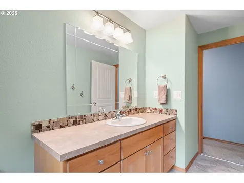 11401 NE 23rd Street Vancouver WA 98684