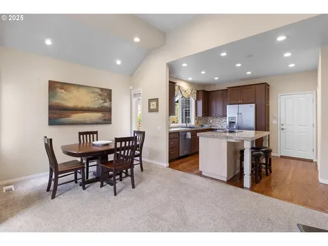 4275 NW Tamoshanter Way Portland OR 97229