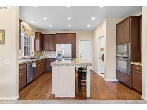 4275 NW Tamoshanter Way Portland OR 97229