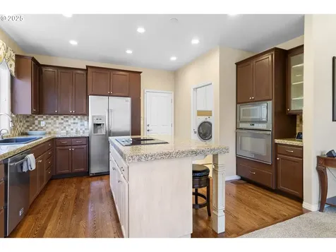 4275 NW Tamoshanter Way Portland OR 97229