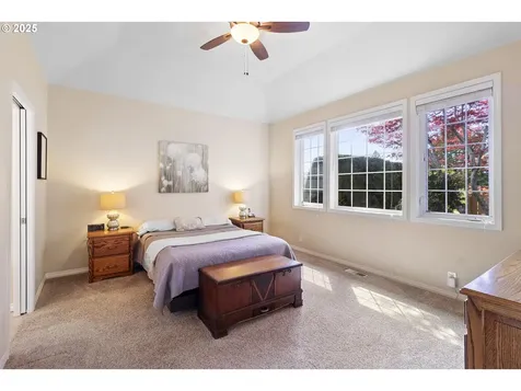4275 NW Tamoshanter Way Portland OR 97229