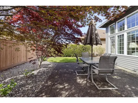4275 NW Tamoshanter Way Portland OR 97229