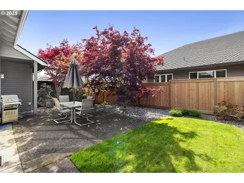 4275 NW Tamoshanter Way Portland OR 97229