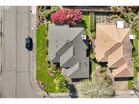 4275 NW Tamoshanter Way Portland OR 97229