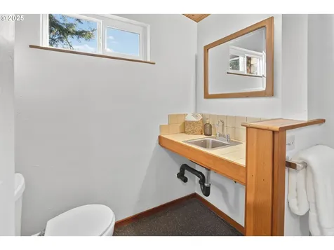 1627 Lawrence Street Eugene OR 97401