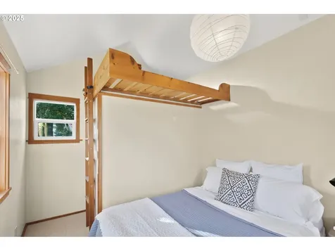 1627 Lawrence Street Eugene OR 97401