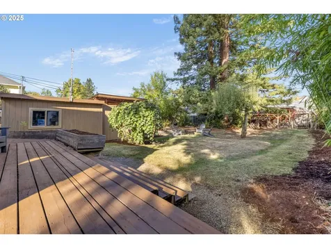 1627 Lawrence Street Eugene OR 97401