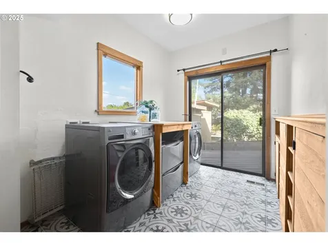 1627 Lawrence Street Eugene OR 97401