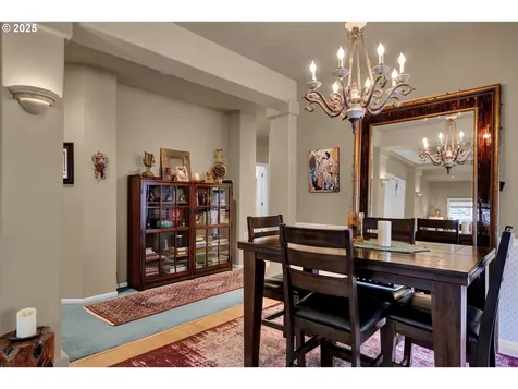 3385 Lake Glenn Drive Eugene OR 97408