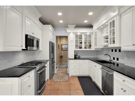 3385 Lake Glenn Drive Eugene OR 97408