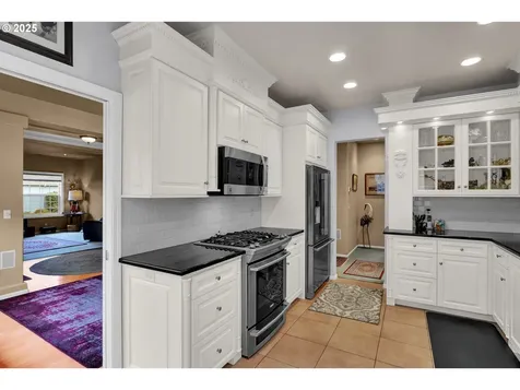 3385 Lake Glenn Drive Eugene OR 97408