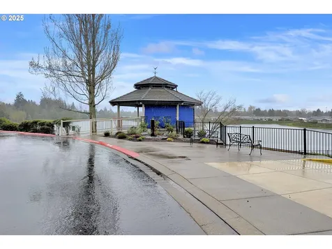 3385 Lake Glenn Drive Eugene OR 97408