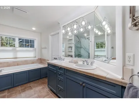 268 NW 93rd Place Portland OR 97229